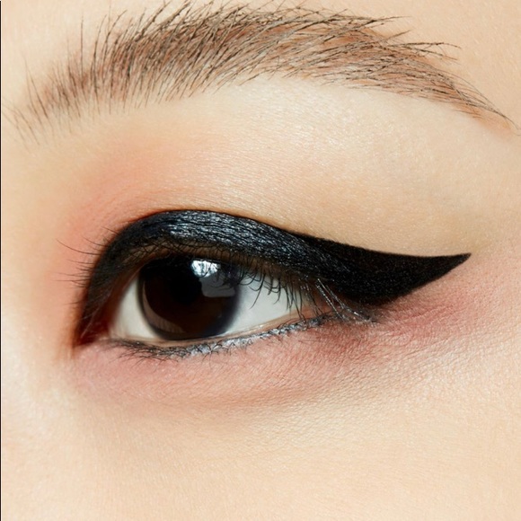 πHPπ MAC Keep Stijl Eyeshadow - Picture 6 of 7